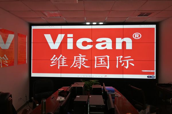 在拼接屏上同時顯示多臺電腦信號該如何實現(xiàn)？