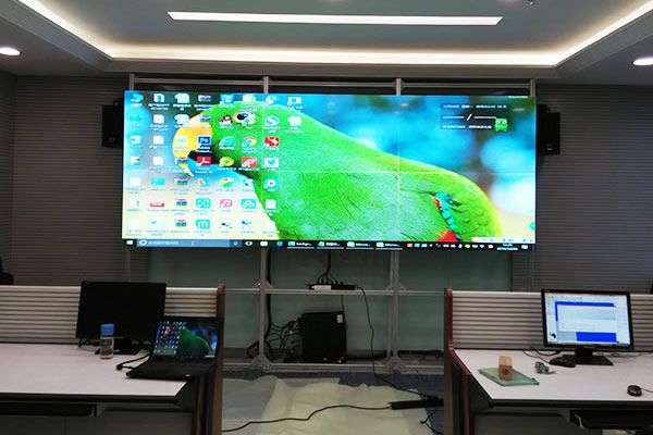 無縫拼接屏是怎么做到無縫拼接顯示的？