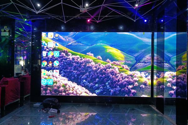 室內(nèi)LED顯示屏一般應(yīng)用在什么行業(yè)？