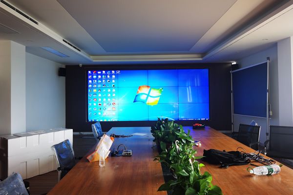 專業(yè)的液晶拼接屏廠家怎么選擇？