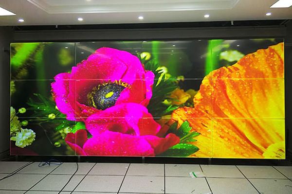 商場用LED全彩屏好還是無縫拼接屏好？