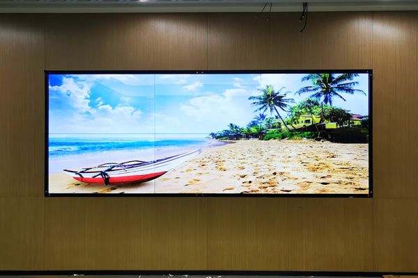 會(huì)議室大屏選擇拼接屏好，還是LED顯示屏好？