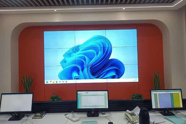 拼接屏十大品牌有哪些，選擇哪個(gè)廠家好？