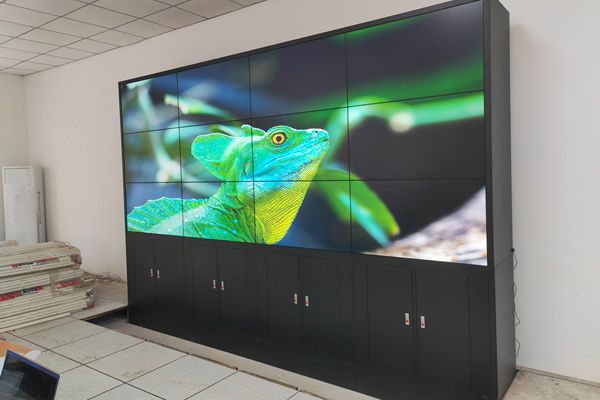 拼接屏是怎么做到4K、6K、8K…顯示的？大分辨顯示解決方案