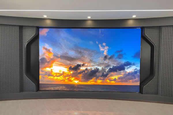 LED顯示屏價格多少錢一平方米？LED顯示屏方案設(shè)計