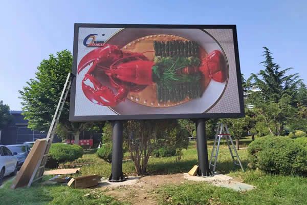 戶外LED顯示屏貴嗎，多少錢一平方米的？