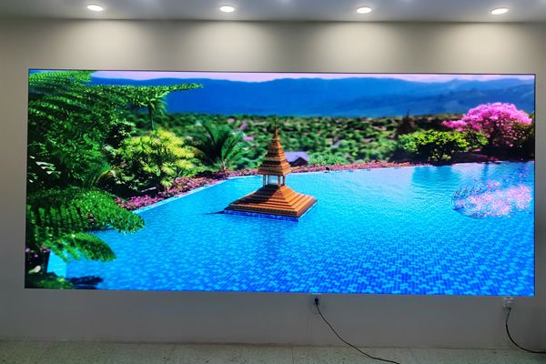 酒店宴會(huì)廳背景LED顯示尺寸多大合適？