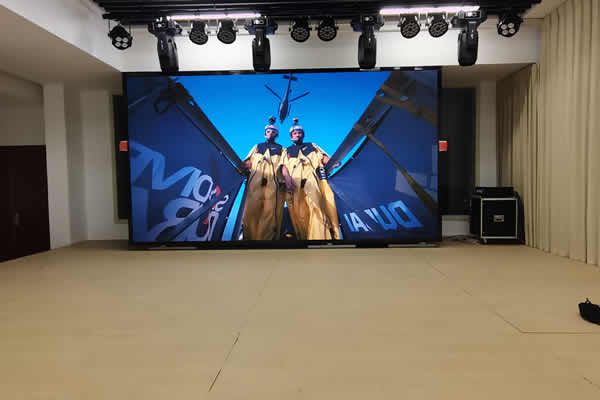 LED顯示屏可以當(dāng)電視看嗎，多少錢一平方？