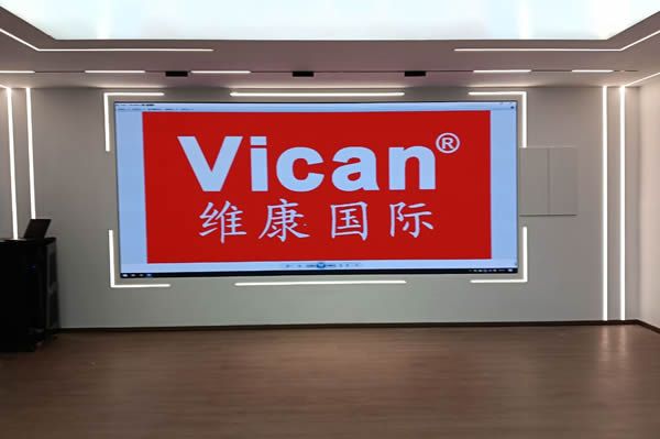 100平方的會議室屏幕尺寸要做多大？