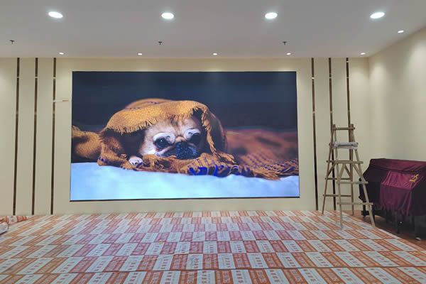 酒店大屏使用液晶大屏好，還是LED顯示屏好？