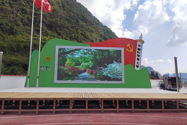 學校舞臺LED大屏顯示方案設(shè)計