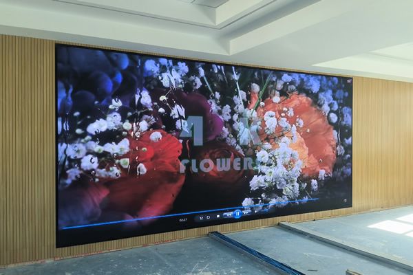 COB顯示屏P0.9相比P1.25有什么優(yōu)勢，COB技術(shù)有什么特點(diǎn)